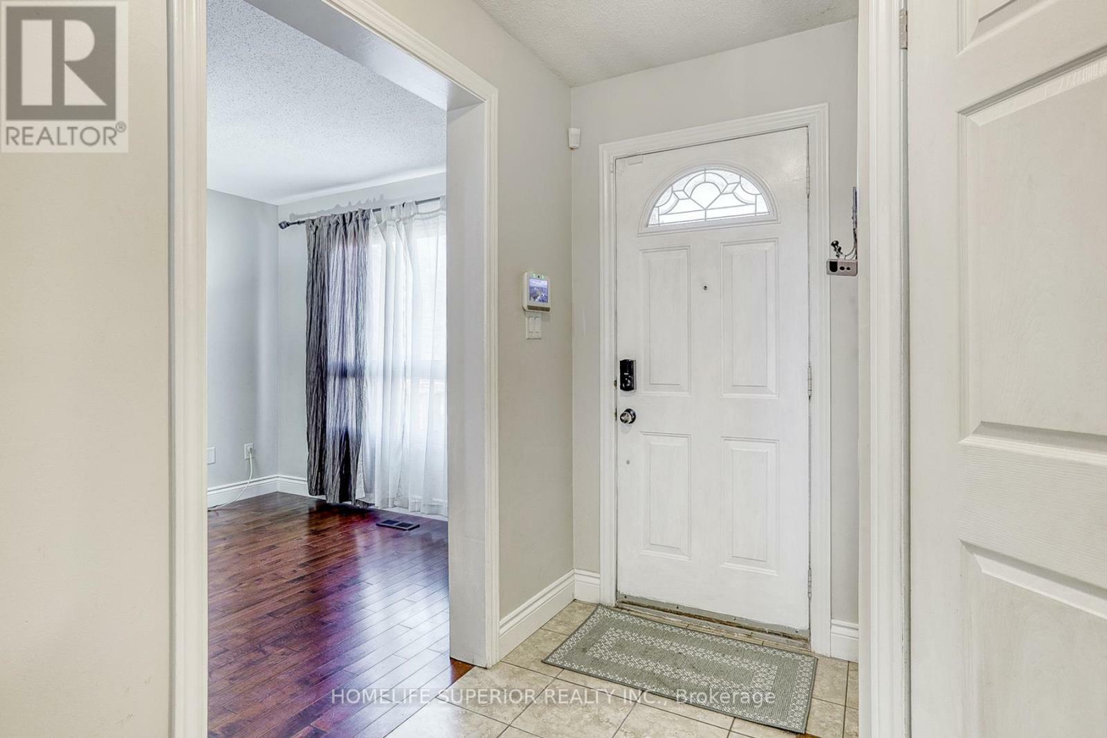 Property Photo: 88 Vanessa Place ON L1N 6T3