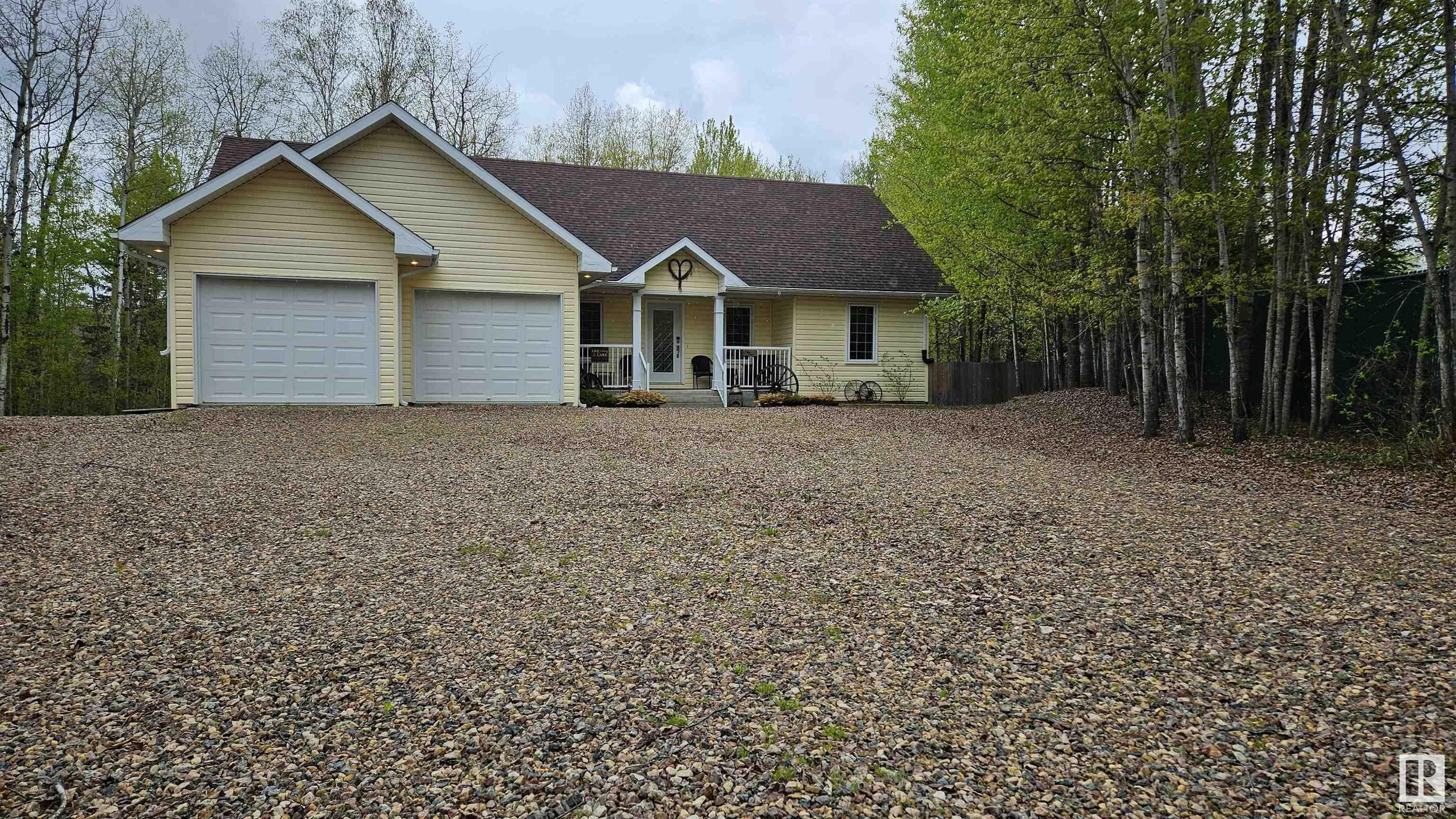 Property Photo: 7 Andrew Drive AB T0A 0M0