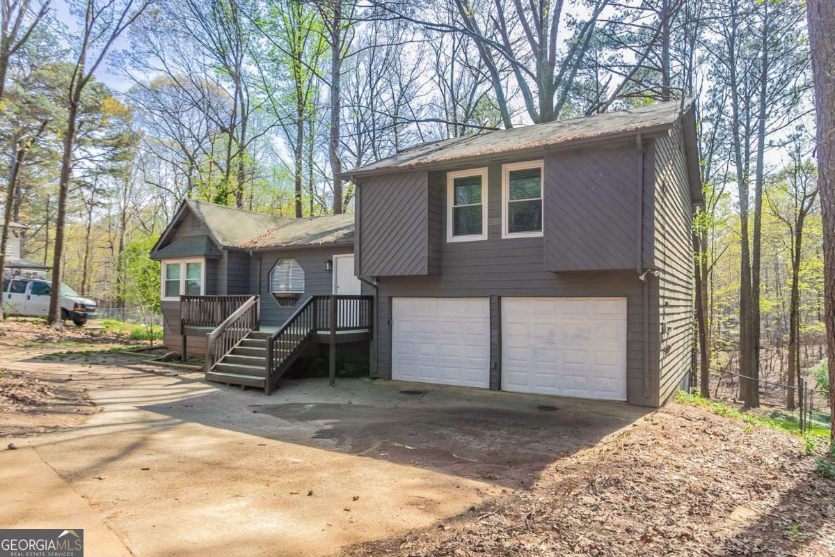 Property Photo: 477 Victoria Road GA 30189
