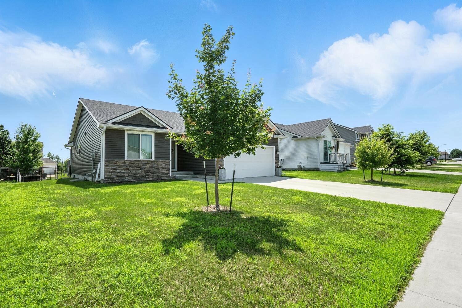 Property Photo: 87 SE Dorr Drive IA 50327