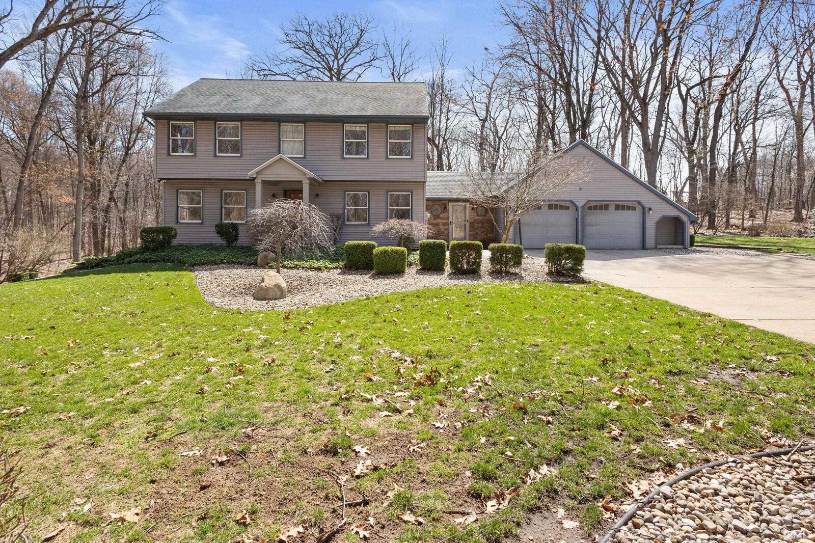 Property Photo: 56228 County Road 21 IN 46507