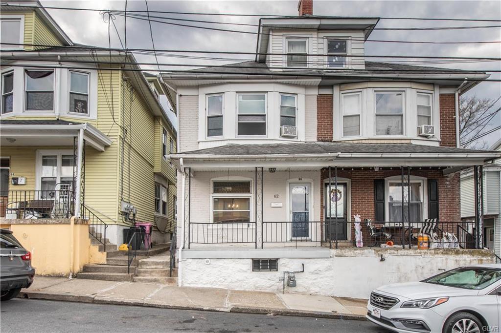 Property Photo:  62 E Ettwein Street  PA 18018 