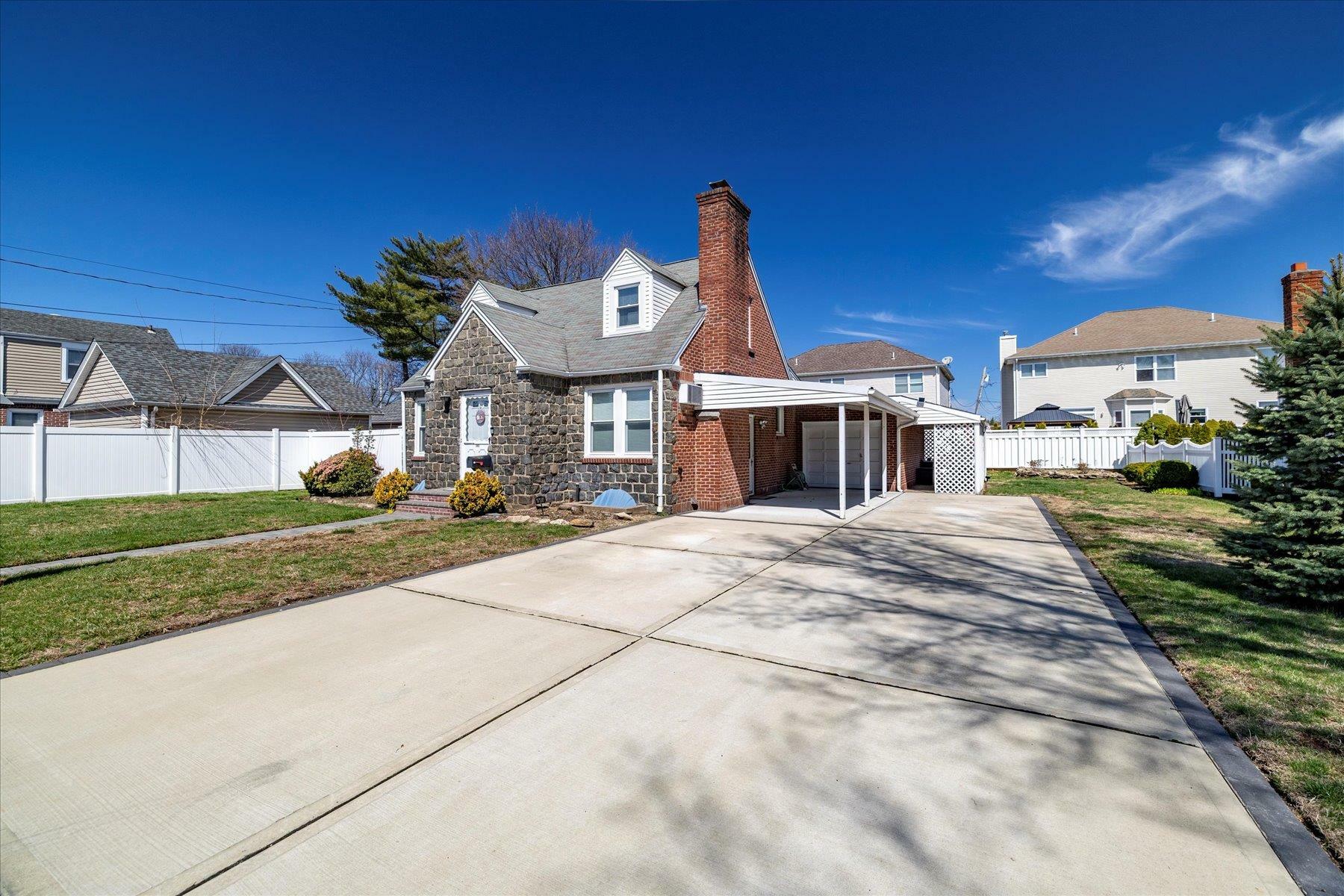 Property Photo: 343 Gates Avenue NY 11554