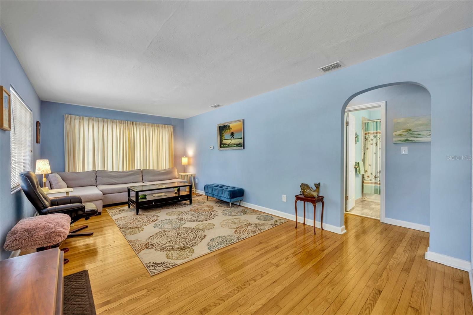 Property Photo: 1230 N Denning Drive FL 32789