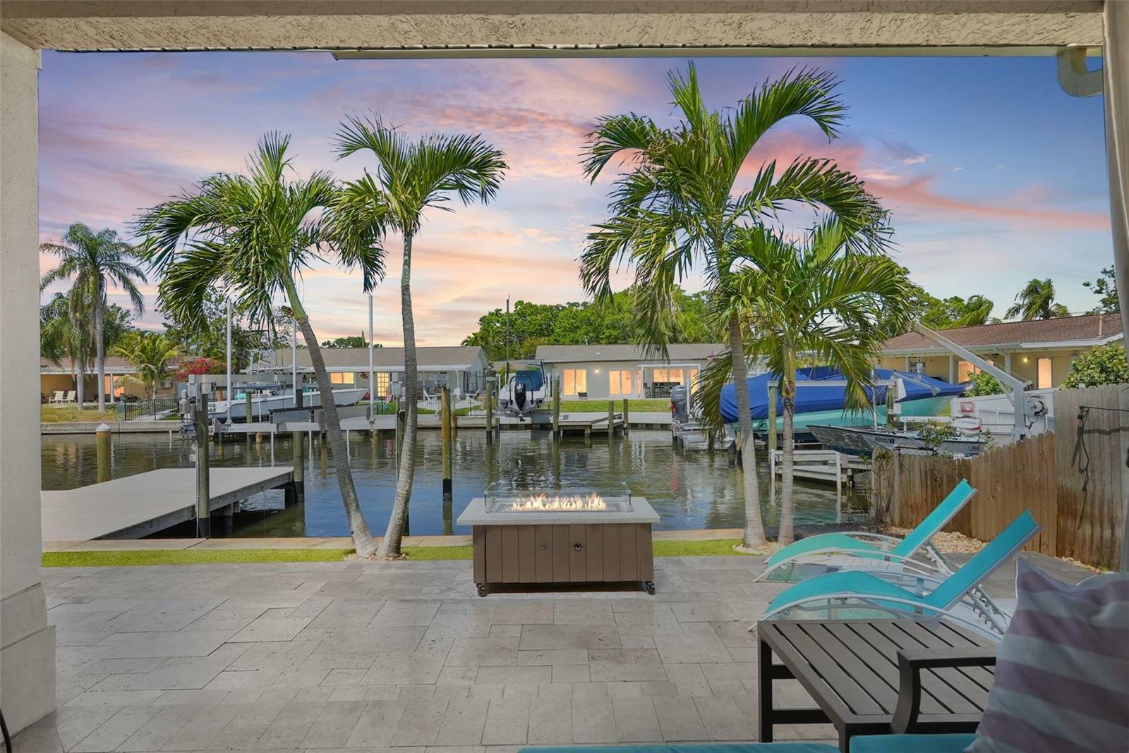 Property Photo: 1361 46th Avenue NE FL 33703