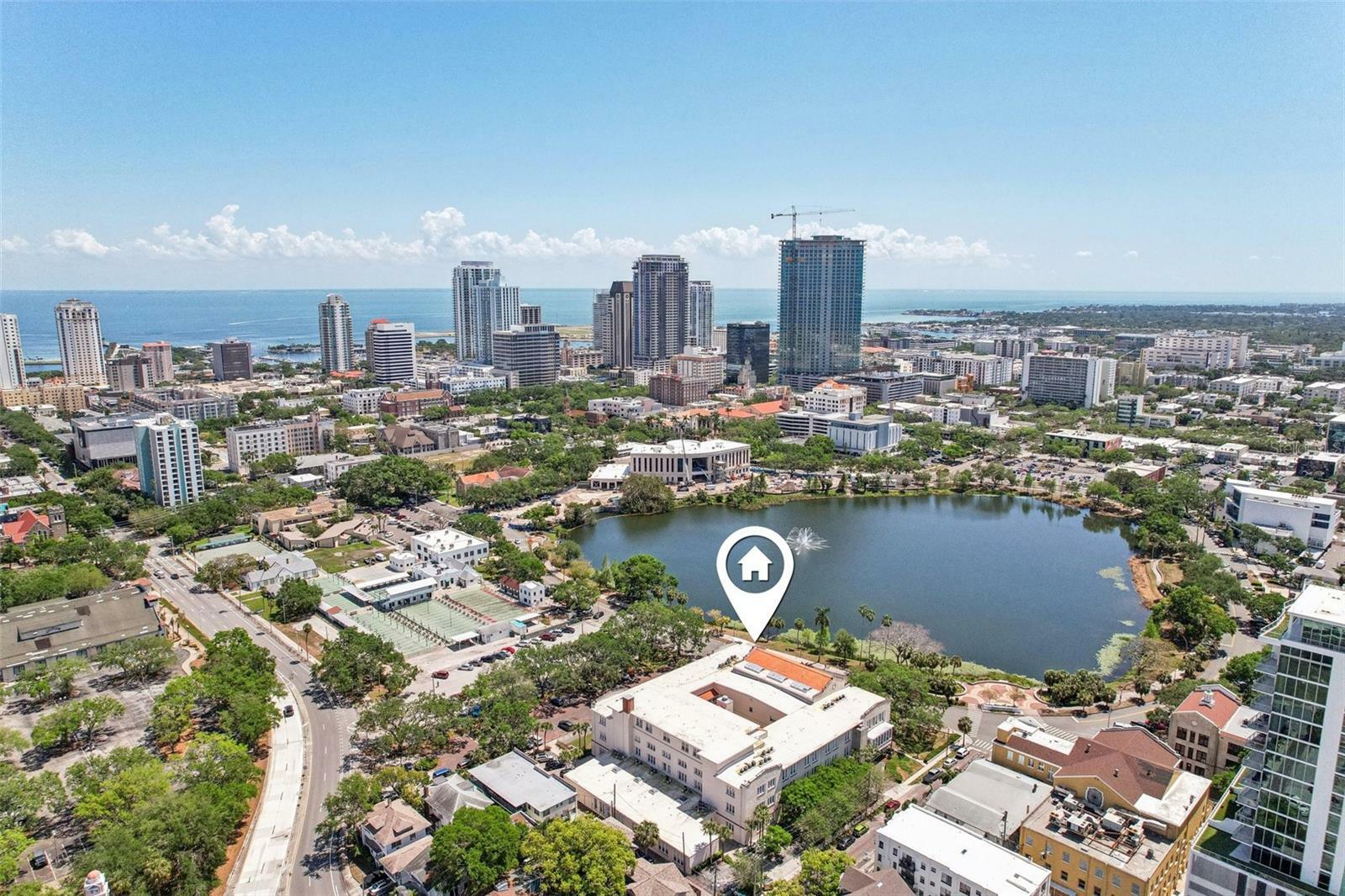 Property Photo: 701 Mirror Lake Drive N 100 FL 33701