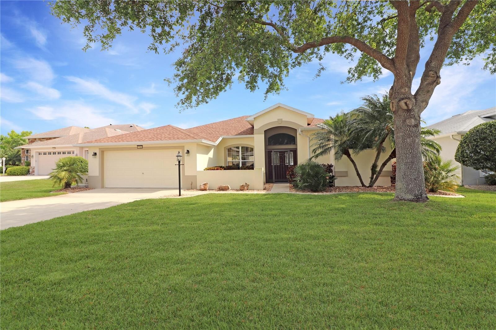 Property Photo: 27024 Old English Court FL 34748