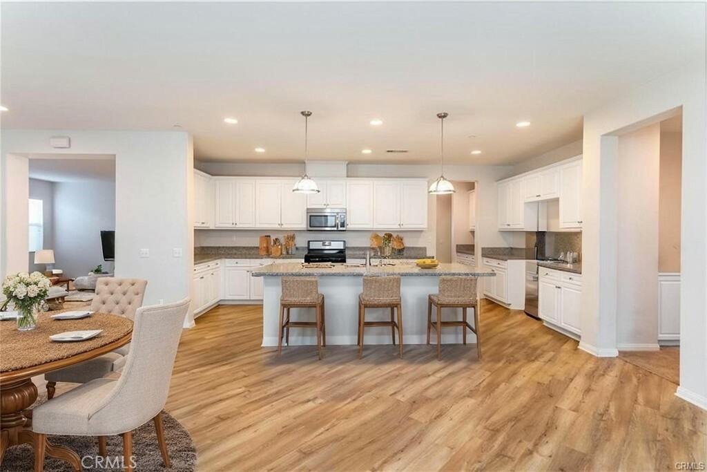 Property Photo:  30148 Woodland Hills Street  CA 92563 