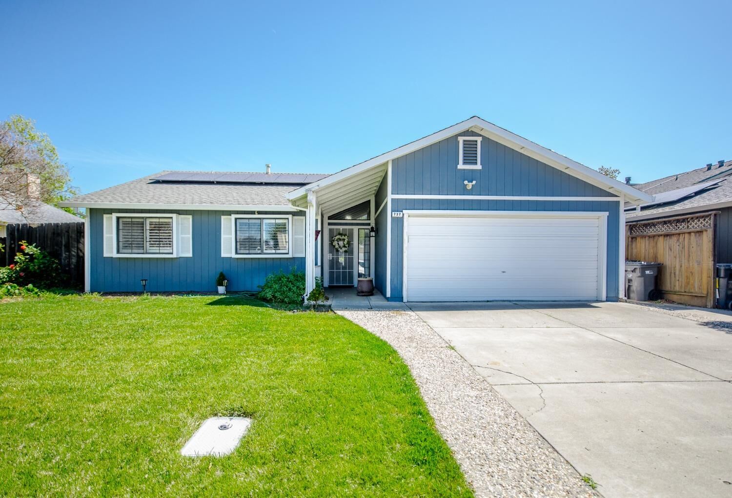 Property Photo:  737 Brookside Drive  CA 95776 