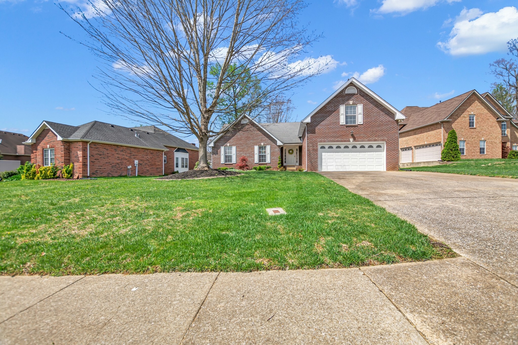 136 Lyme Dr  Clarksville TN 37043 photo