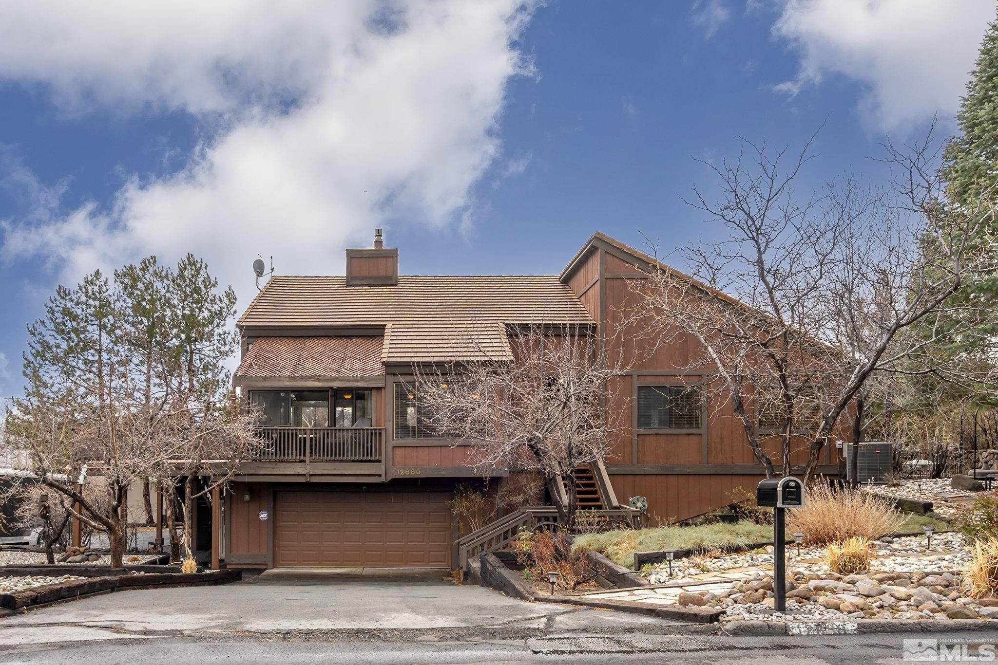 Property Photo: 12880 Roseview Lane NV 89511