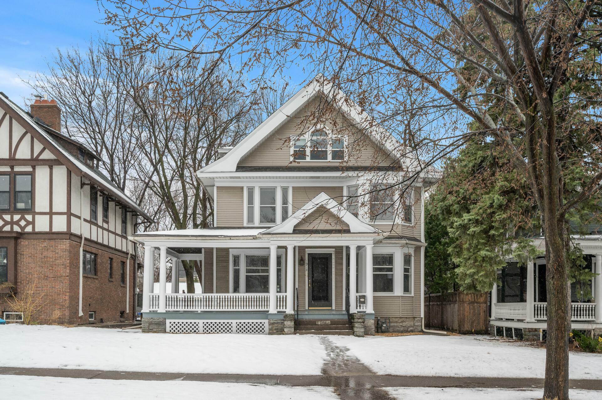 1914 Selby Avenue  Saint Paul MN 55104 photo