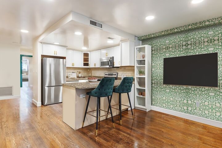 Property Photo: 197 Commonwealth 1 MA 02116