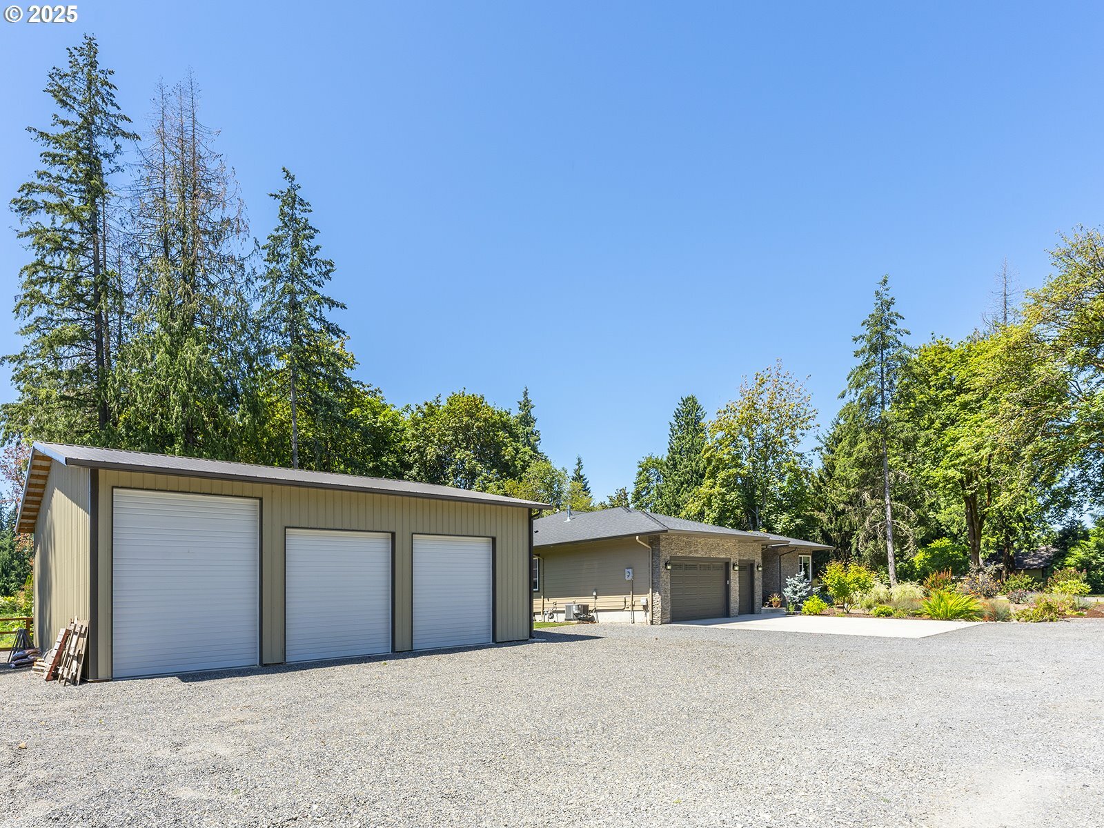 Property Photo:  8018 NE 88th St  WA 98662 