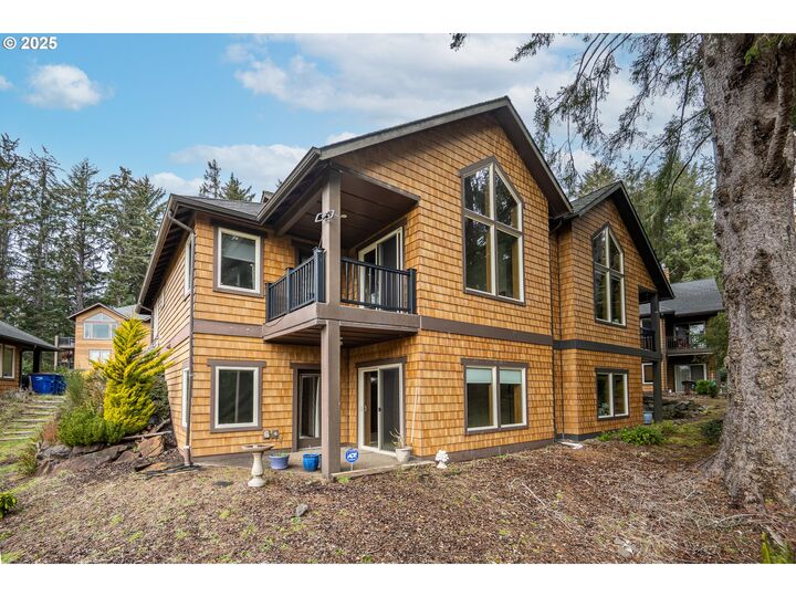 3144 NE Cascara Ct  Lincoln City OR 97367 photo