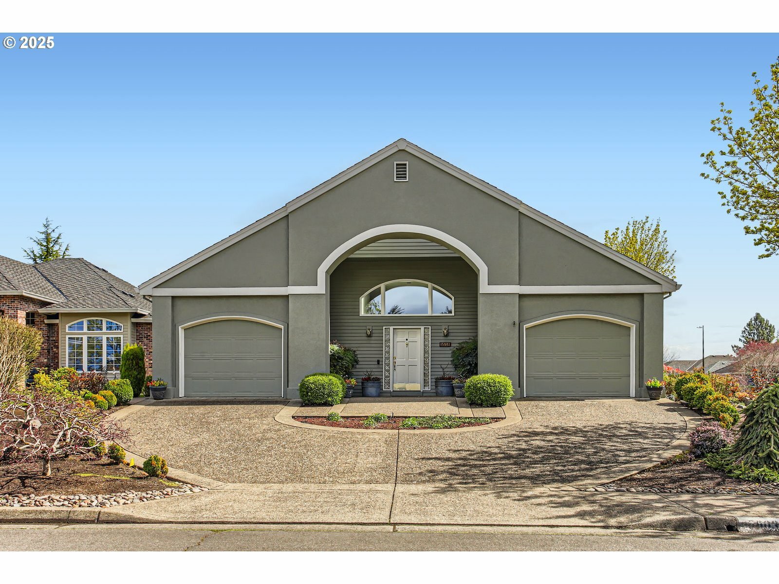 Property Photo: 15903 NW Tullamorrie Way OR 97229