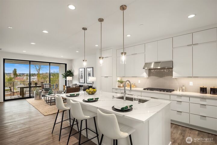 Property Photo:  10824 (Hs 79)  120th Lane NE B  WA 98033 