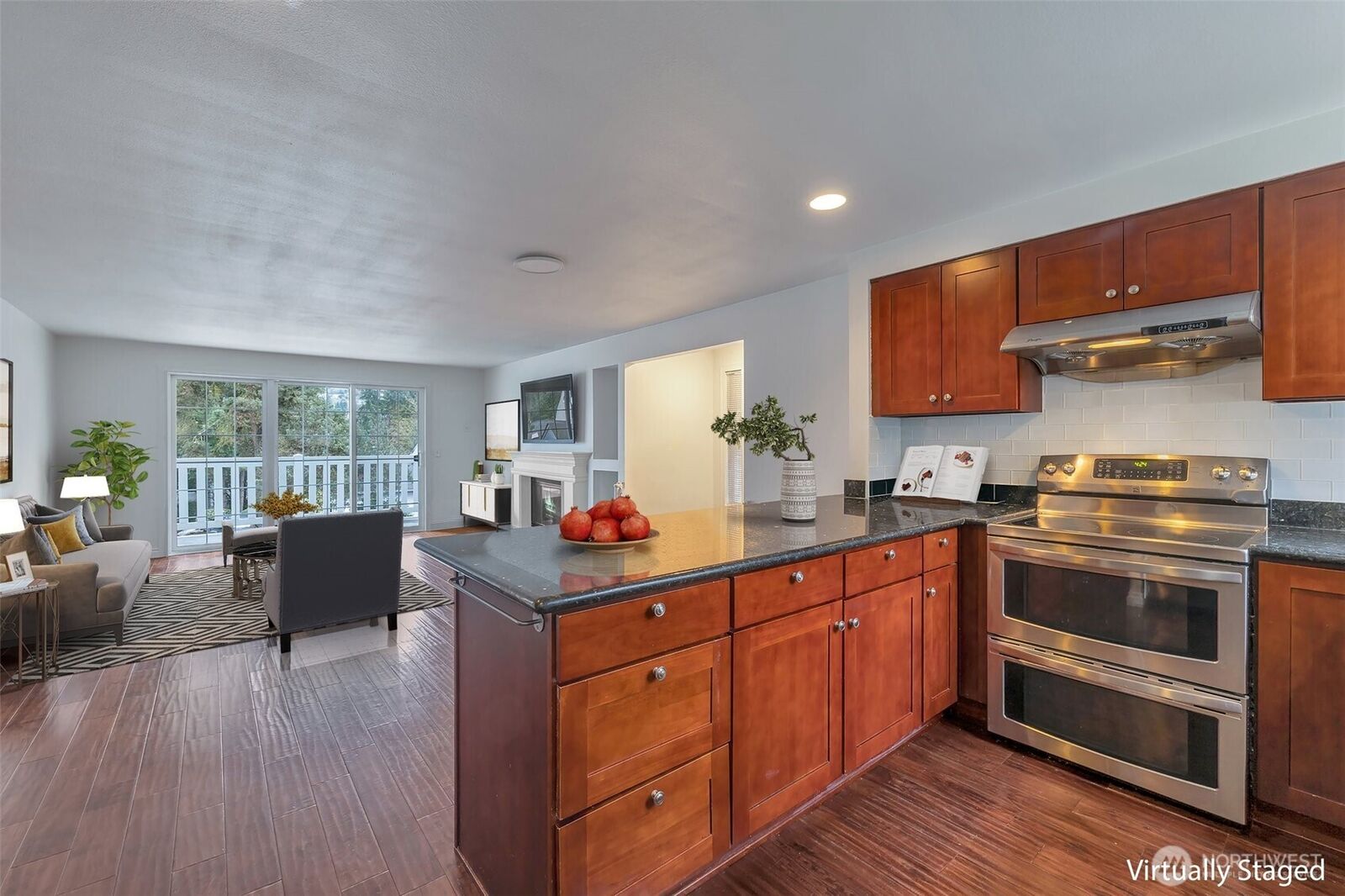 Property Photo: 12300 SE 41st Lane SE 24 WA 98006