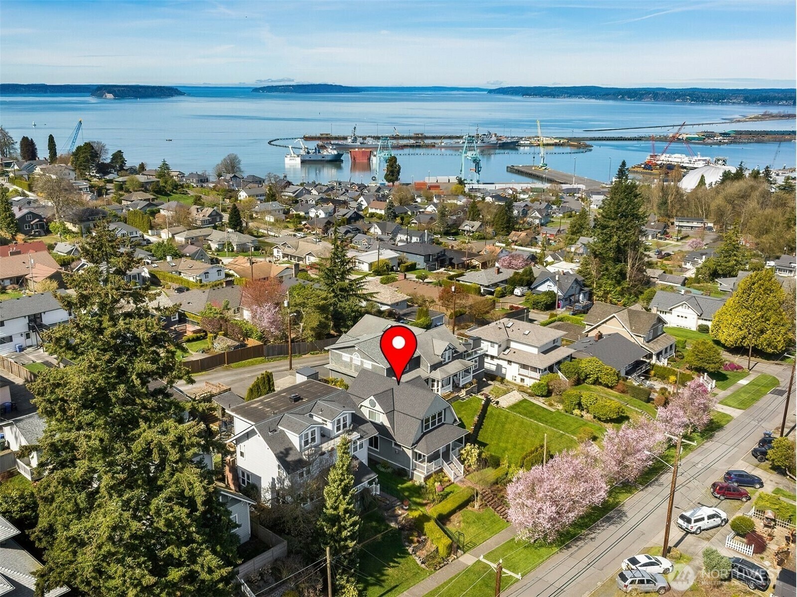 Property Photo: 3420 Federal Avenue WA 98201