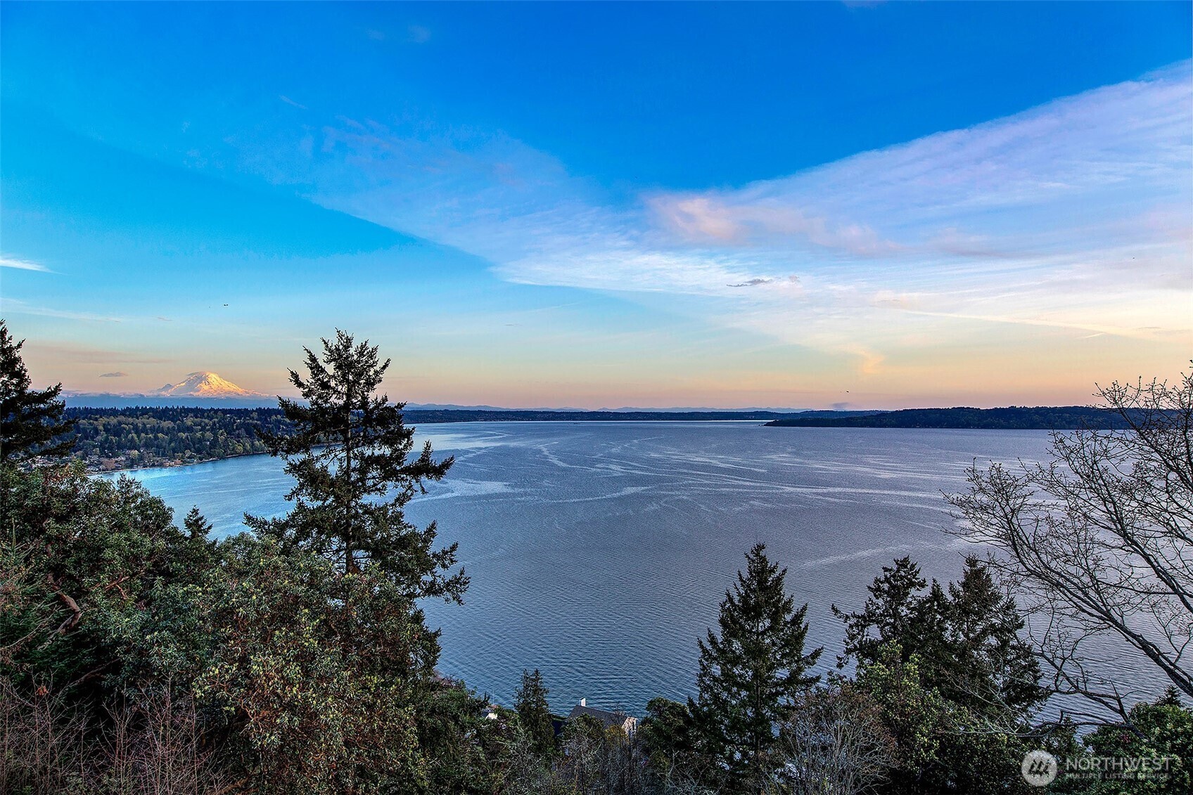 Property Photo: 2721 SW 170th Street WA 98166