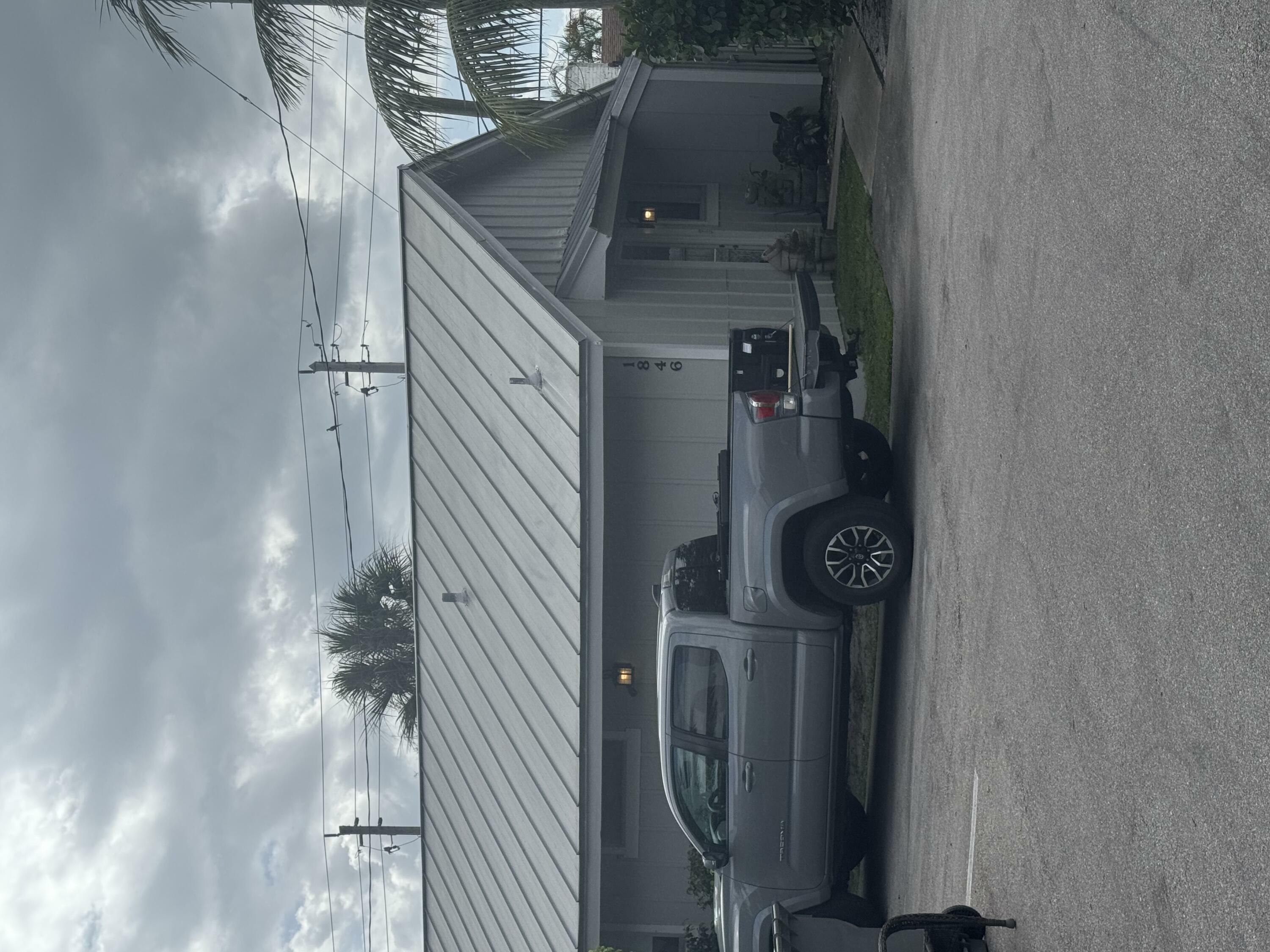 Property Photo: 1846 Windsor Drive 1846 FL 33408