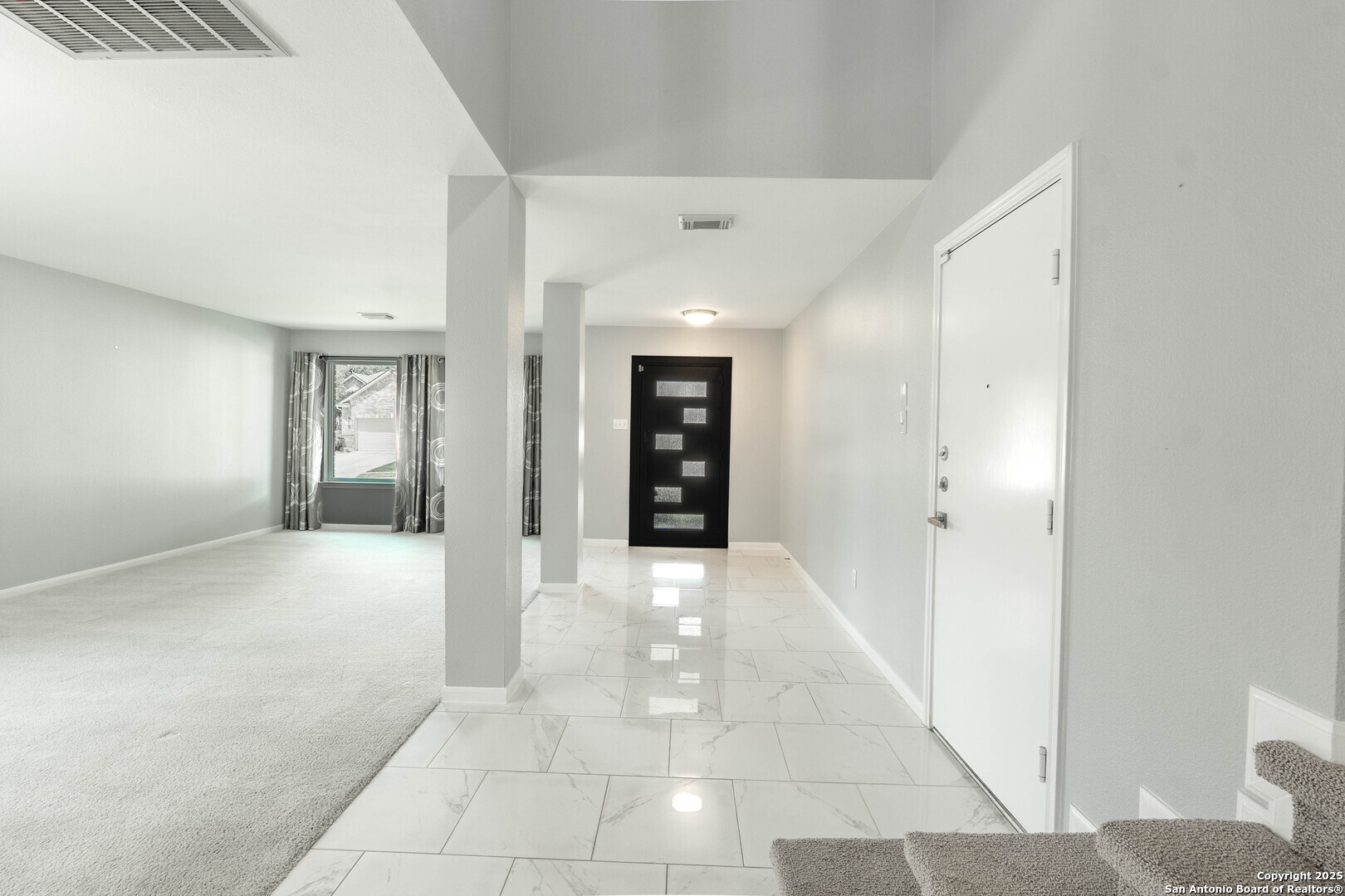 Property Photo: 121 Valona TX 78108