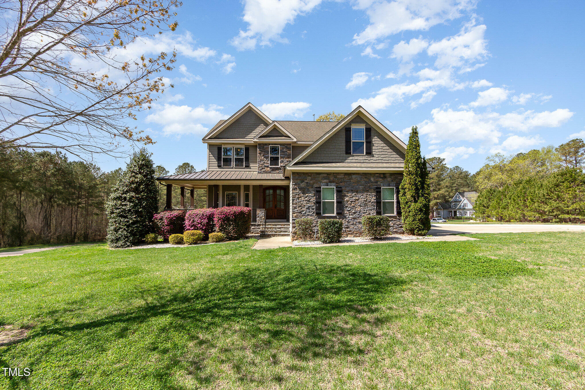 Property Photo: 3034 E Bay Court NC 27522