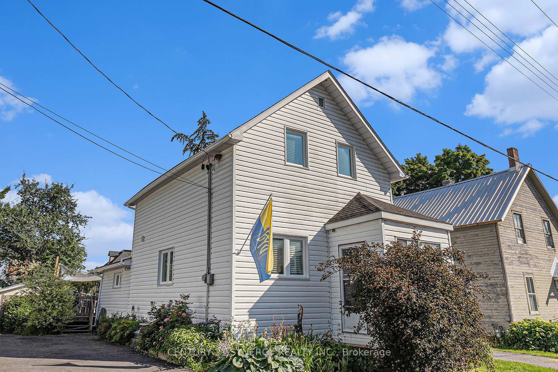 92 Herriott Street  Carleton Place ON K7C 2A7 photo