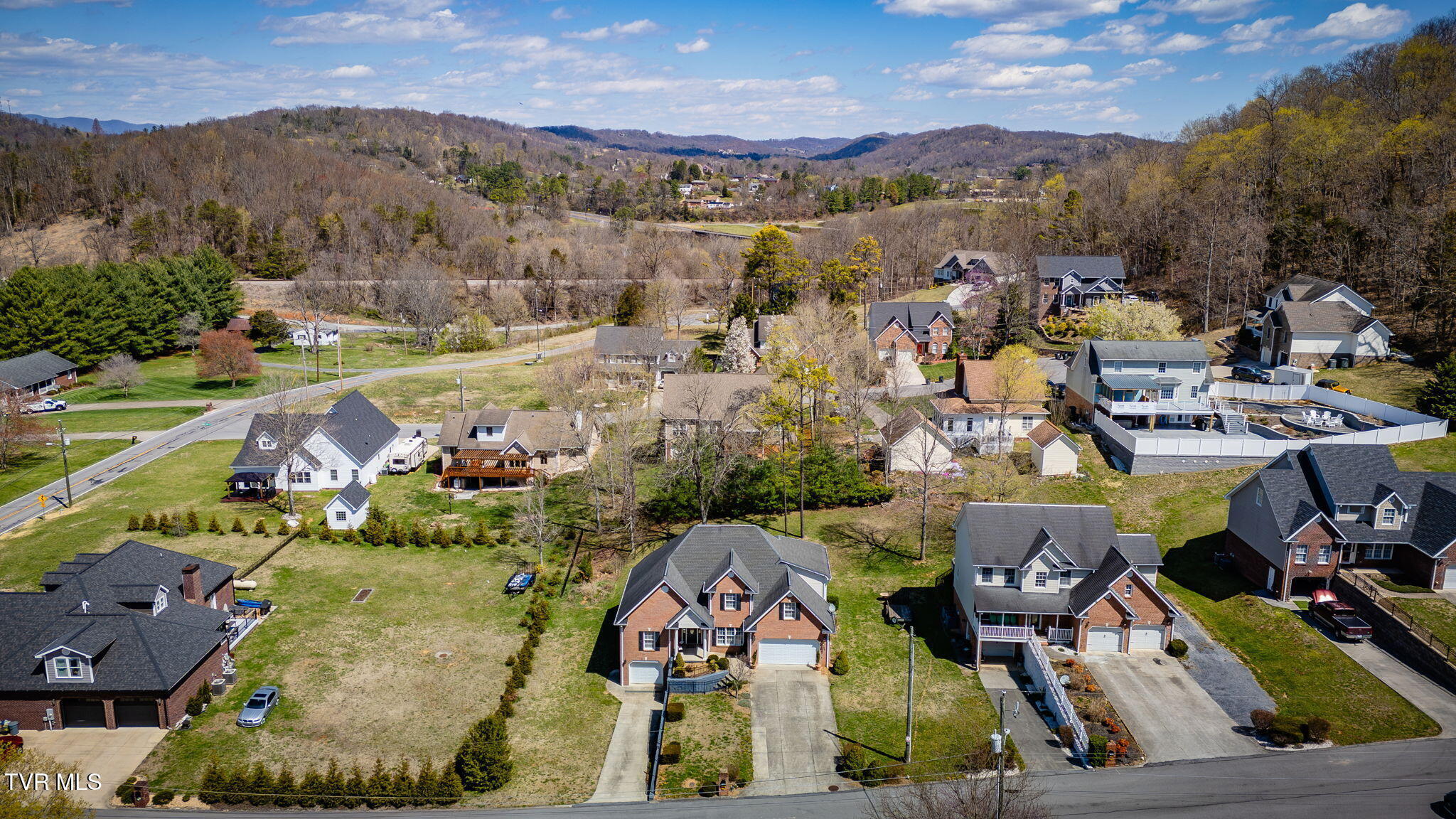 Property Photo: 3909 Leaf Point TN 37663