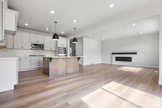 Property Photo:  378 S Storrs Ct 105  UT 84003 