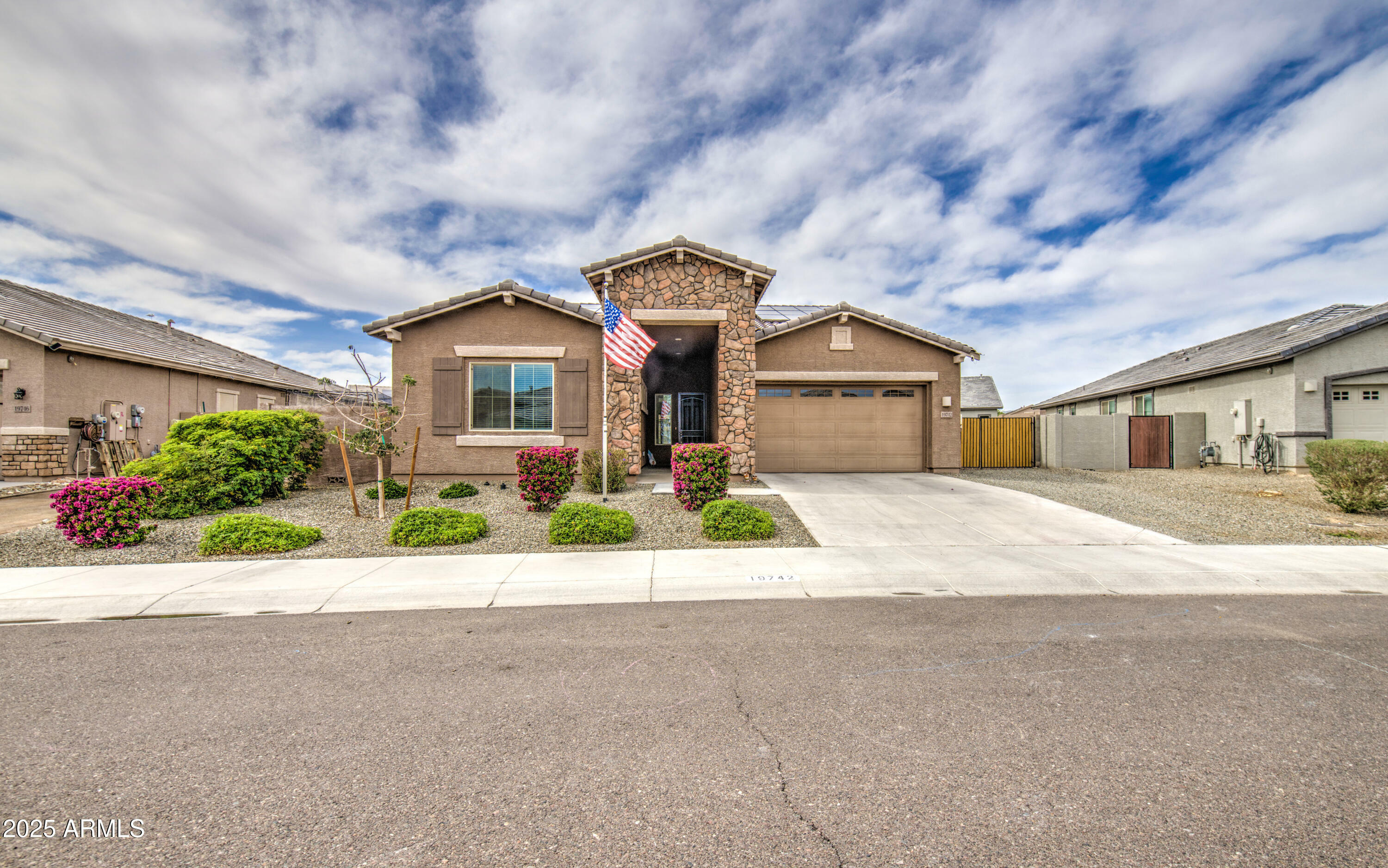 Property Photo: 19742 W Harrison Street AZ 85326