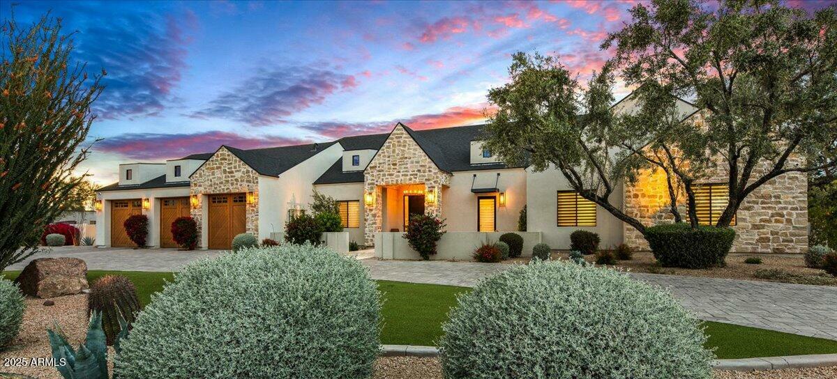 Property Photo: 8220 E Sharon Drive AZ 85260