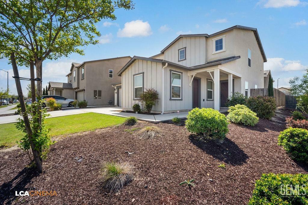 Property Photo: 5831 Mardal Avenue CA 93313