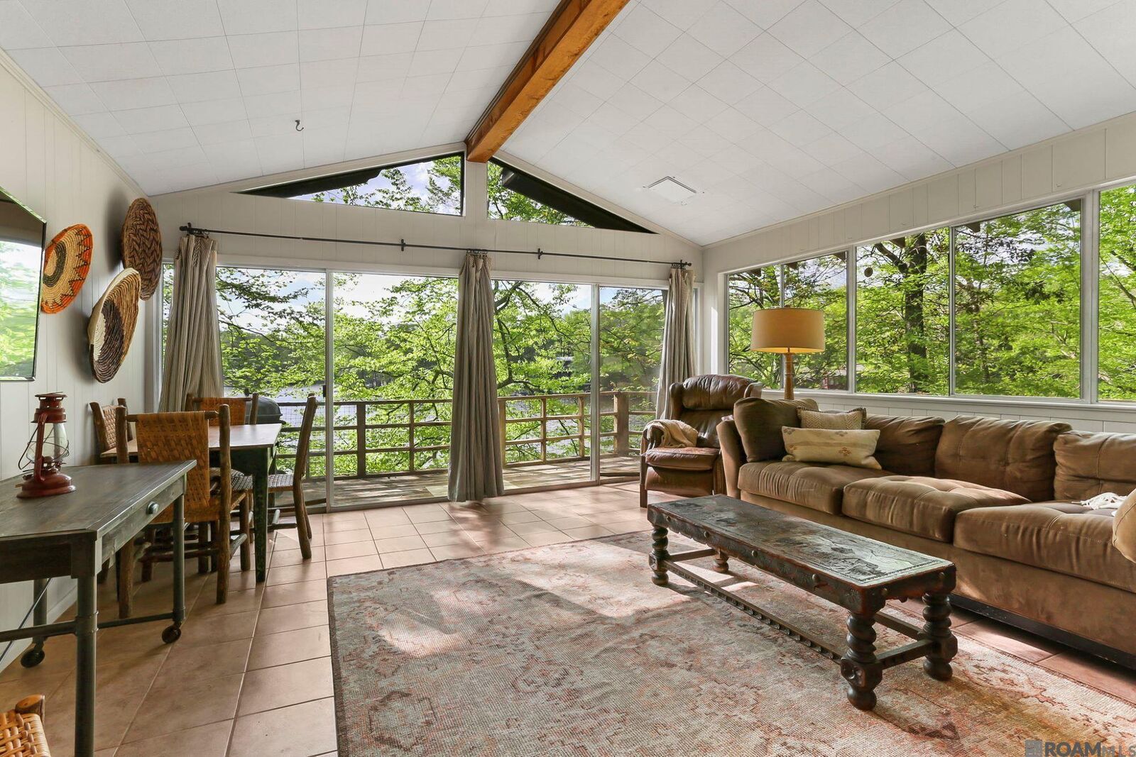 Property Photo:  10622 Circus Ln  LA 70775 