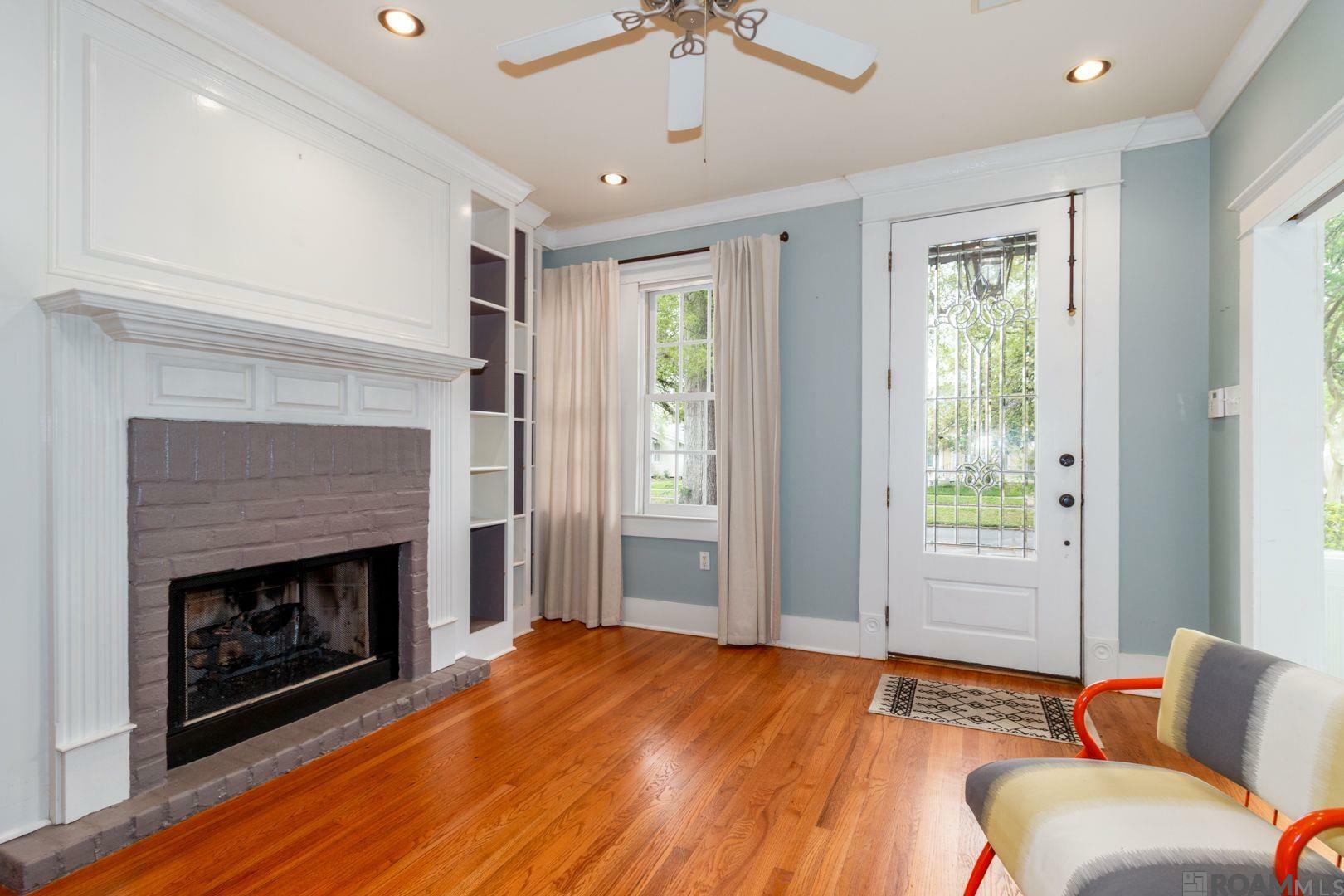 Property Photo: 1030 Park Blvd LA 70806