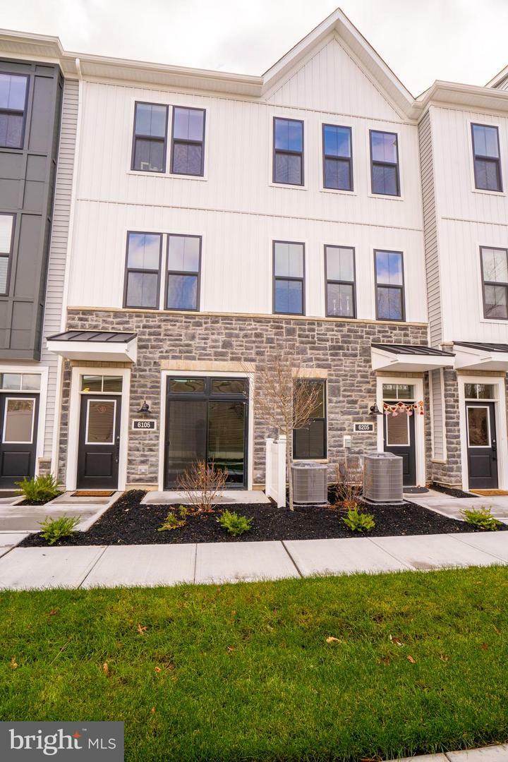 6105 Vivaldi Rd  Princeton NJ 08540 photo