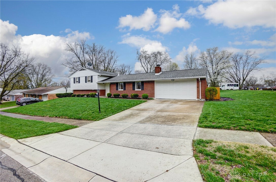 Property Photo: 6949 Michelle Place OH 45322