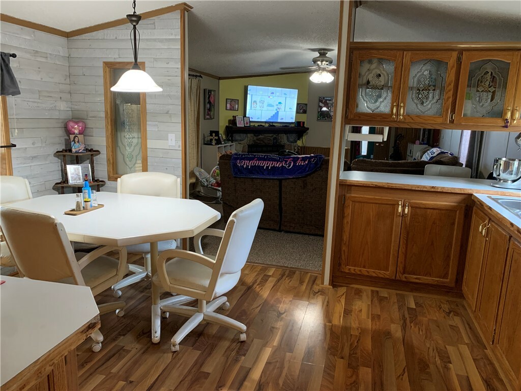 Property Photo:  703 Craddick Street  IL 62571 