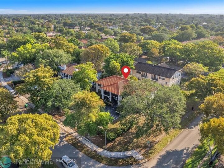 Property Photo: 3501 NW 114th Ln FL 33065