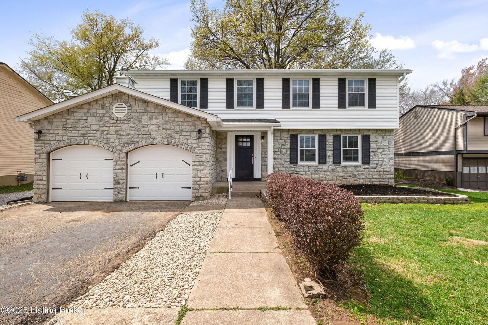 Property Photo:  4410 Murphy Ln  KY 40241 