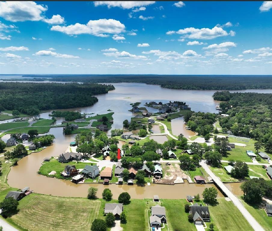 Property Photo: 10 Hunters Creek Drive TX 77340