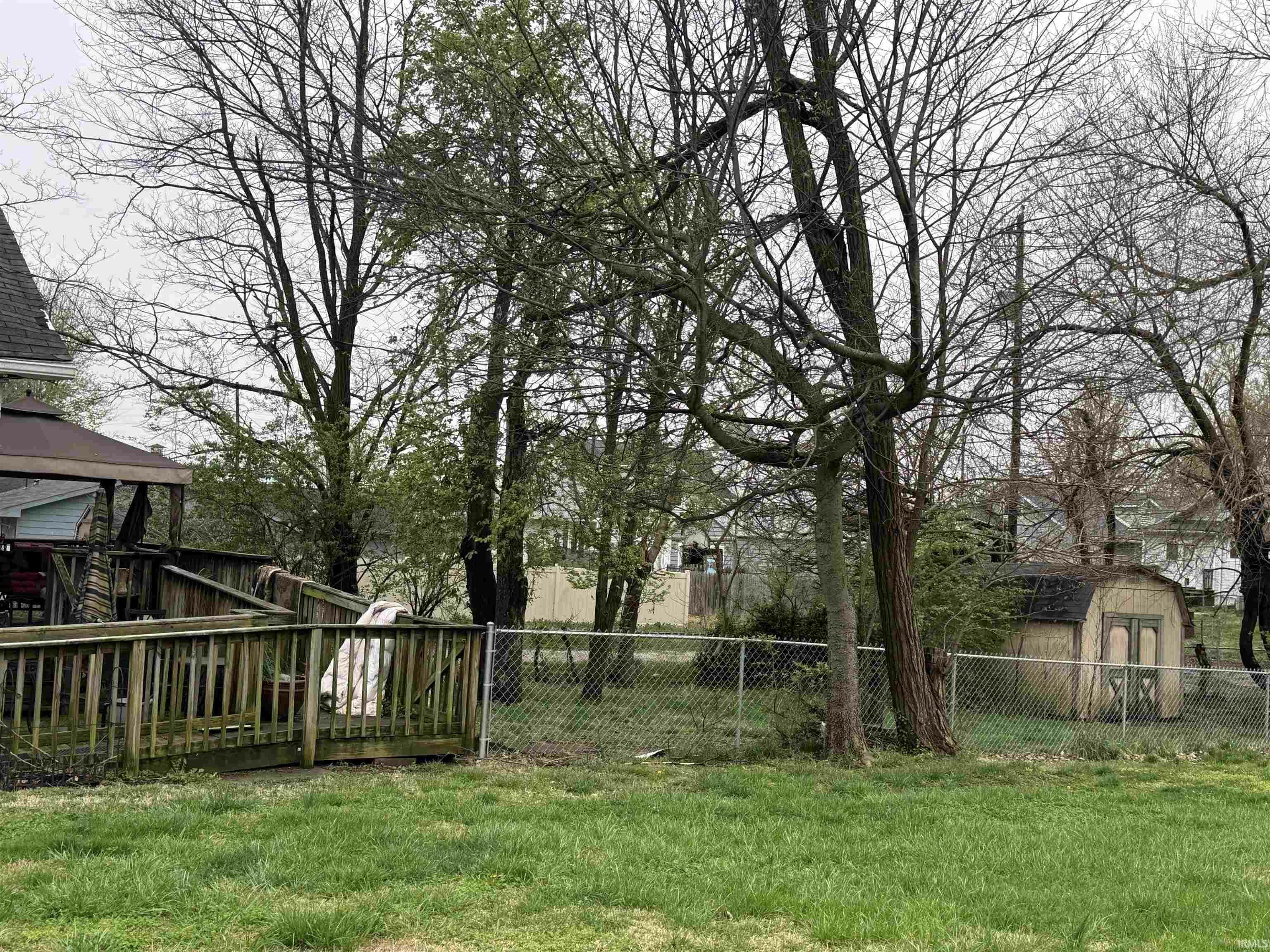 Property Photo: 517 N Gibson Street IN 47670-1723