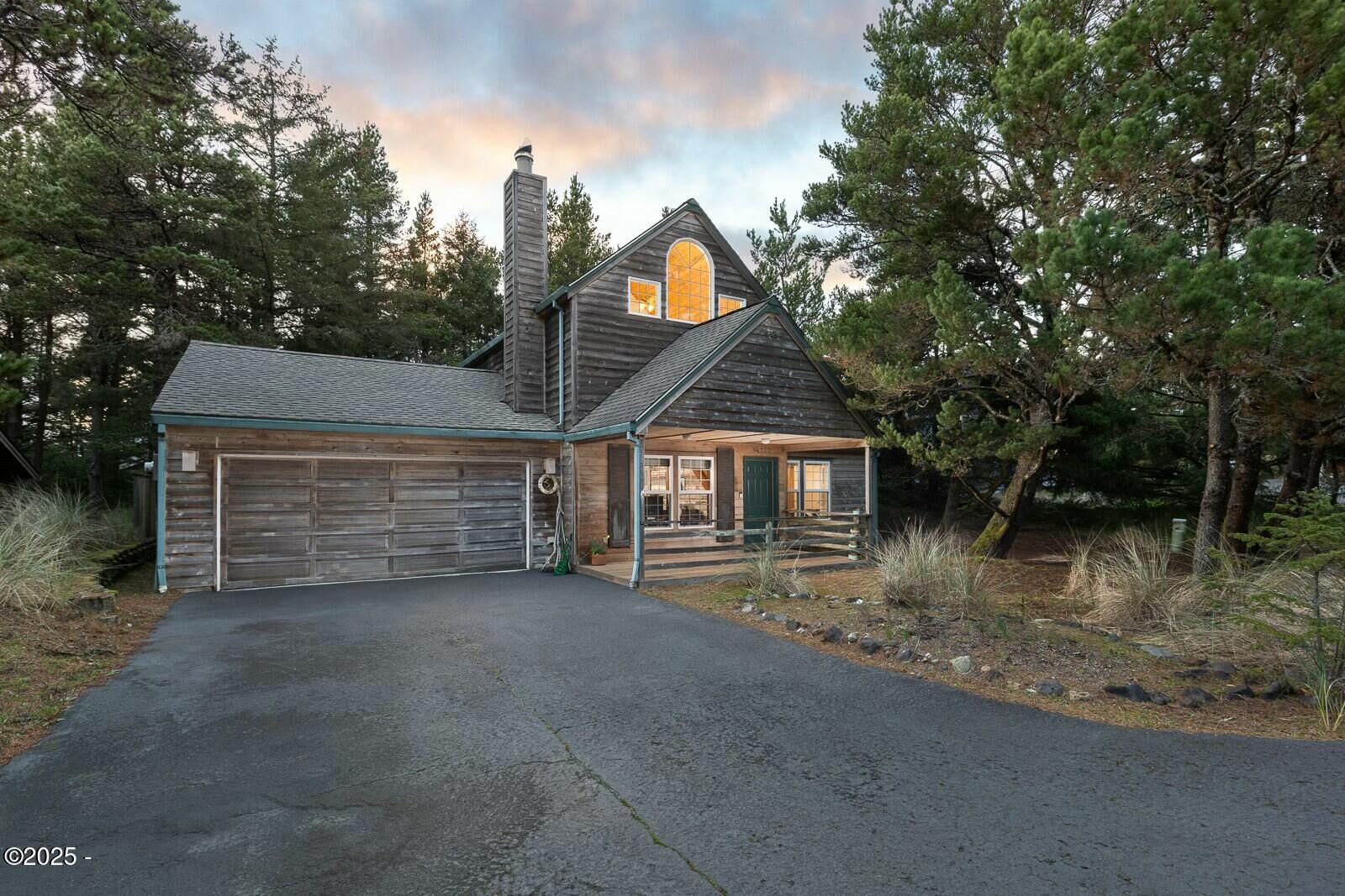 Property Photo: 34000 Venture Boulevard OR 97135