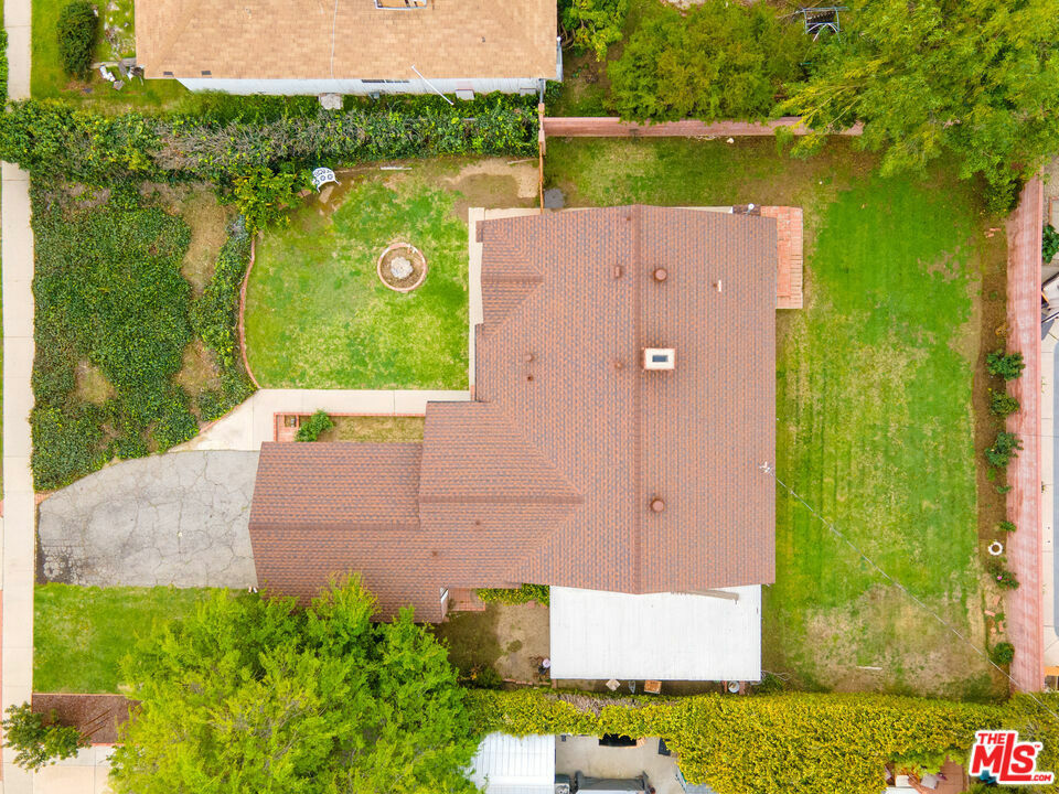 Property Photo:  20329 Baltar Street  CA 91306 