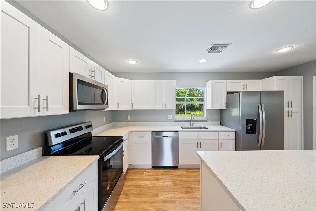 Property Photo: 4810 Duera Mae Drive FL 33908
