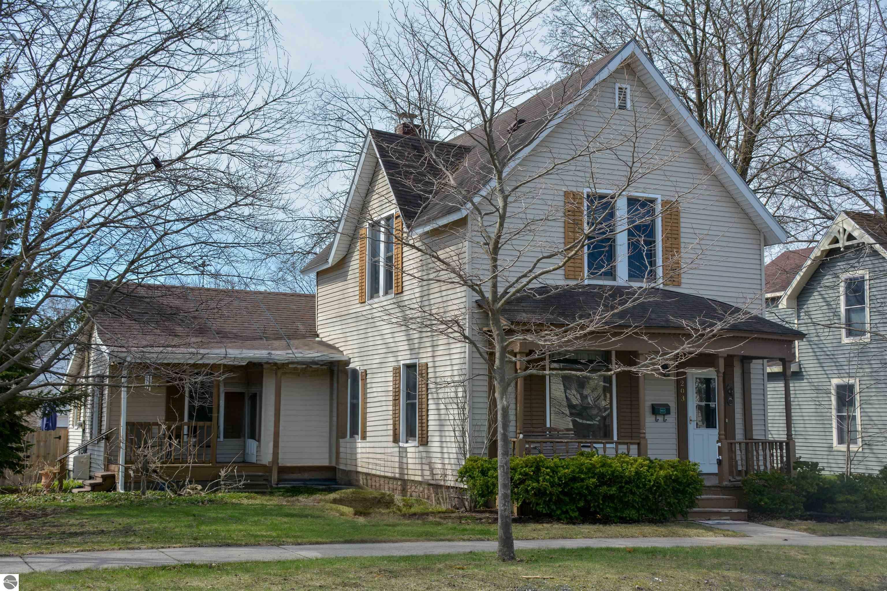 203 Seventh Street  Traverse City MI 49684 photo