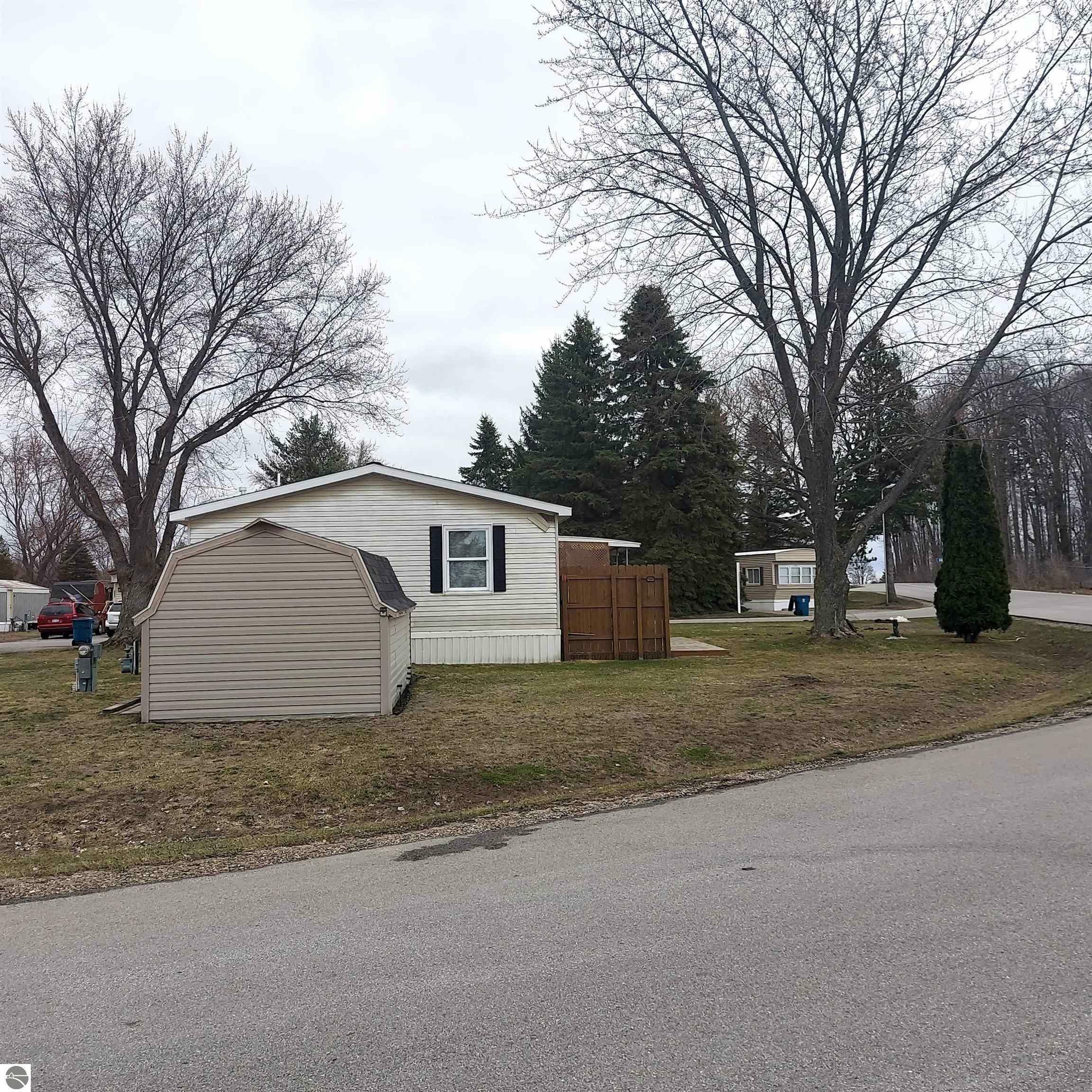Property Photo: 4548 Goldenrod Drive MI 49686
