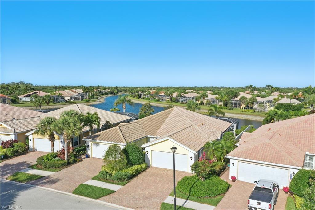 Property Photo:  8205 Xenia Ln  FL 34114 