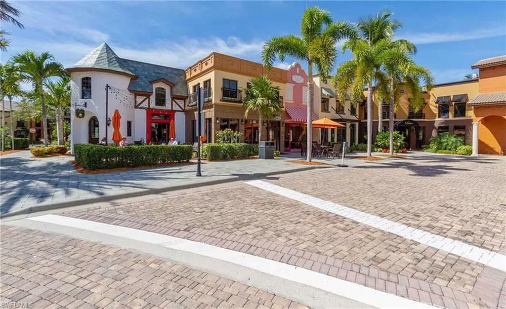 Property Photo: 9092 Capistrano St S 6402 FL 34113