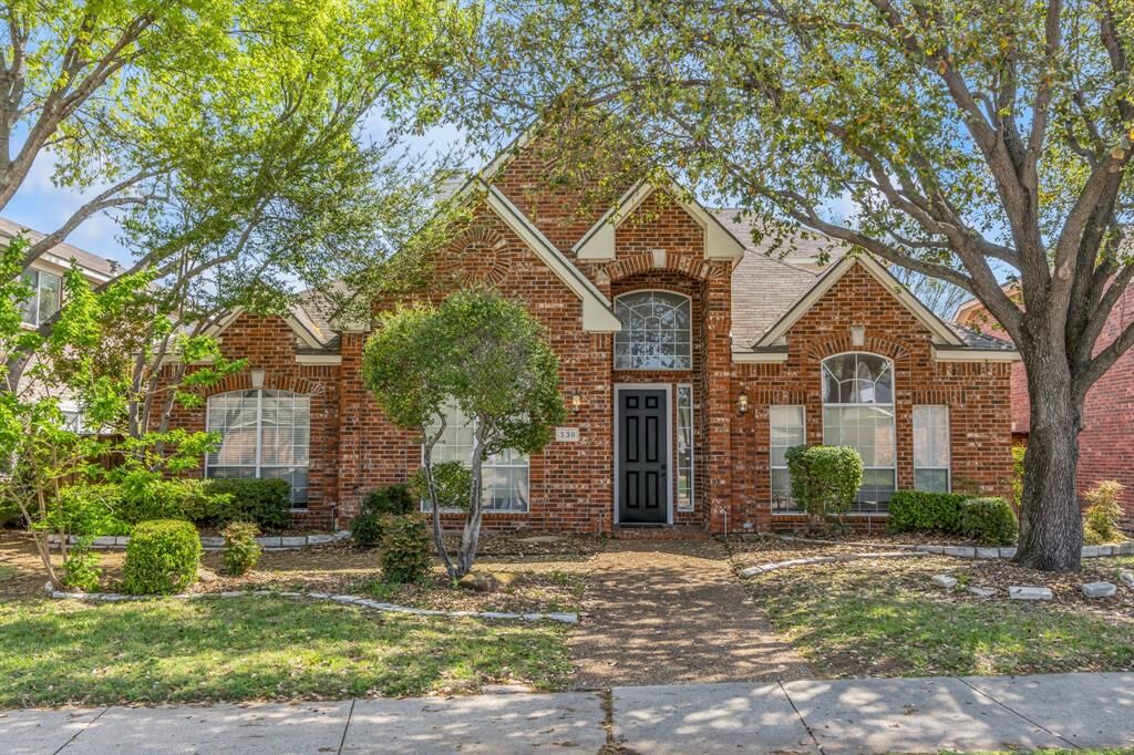 Property Photo:  330 Buttonwood Court  TX 75019 